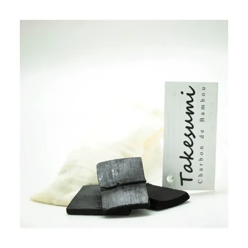 Takesumi Beutel mit 3 Holzkohleblöcken aus Bambus (3,5 x 5 cm)