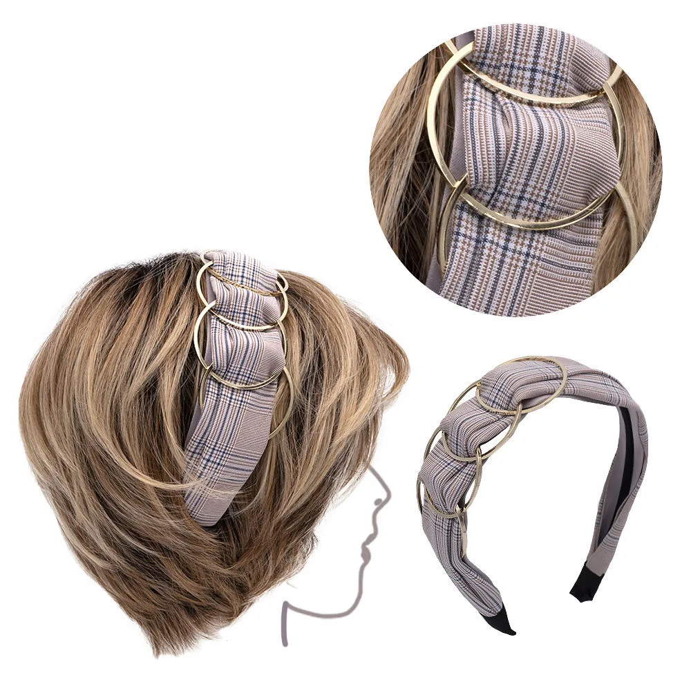 VIAHERMADA Rosafarbener Haarreifen aus Schachstoff mit goldenen Metallringen