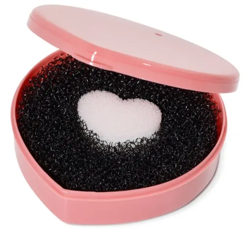 MILI Cosmetics Brush Swipe Quick Cleaner